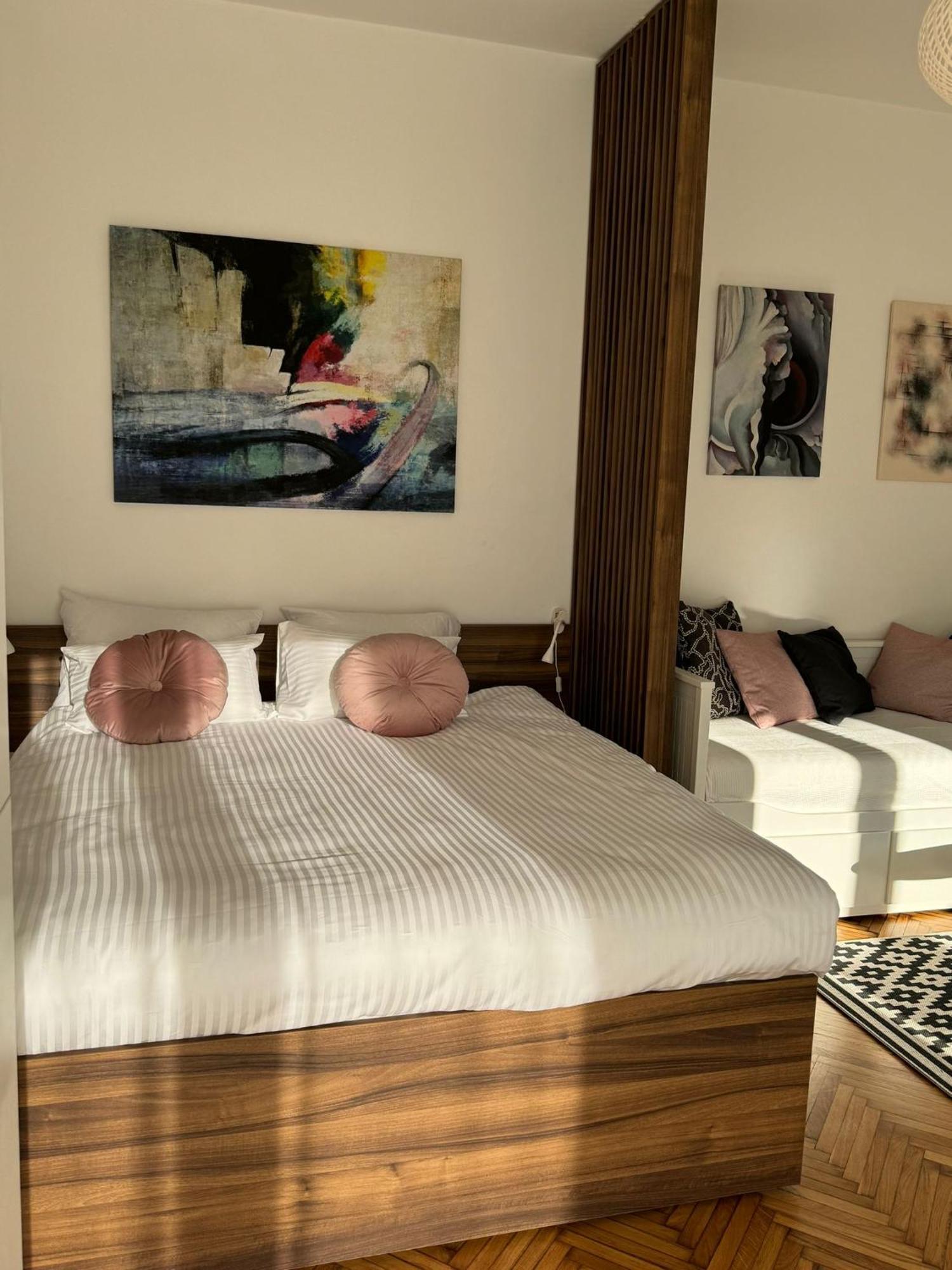 Balconia Sunny Apartment In Centre Of Belgrad Zewnętrze zdjęcie