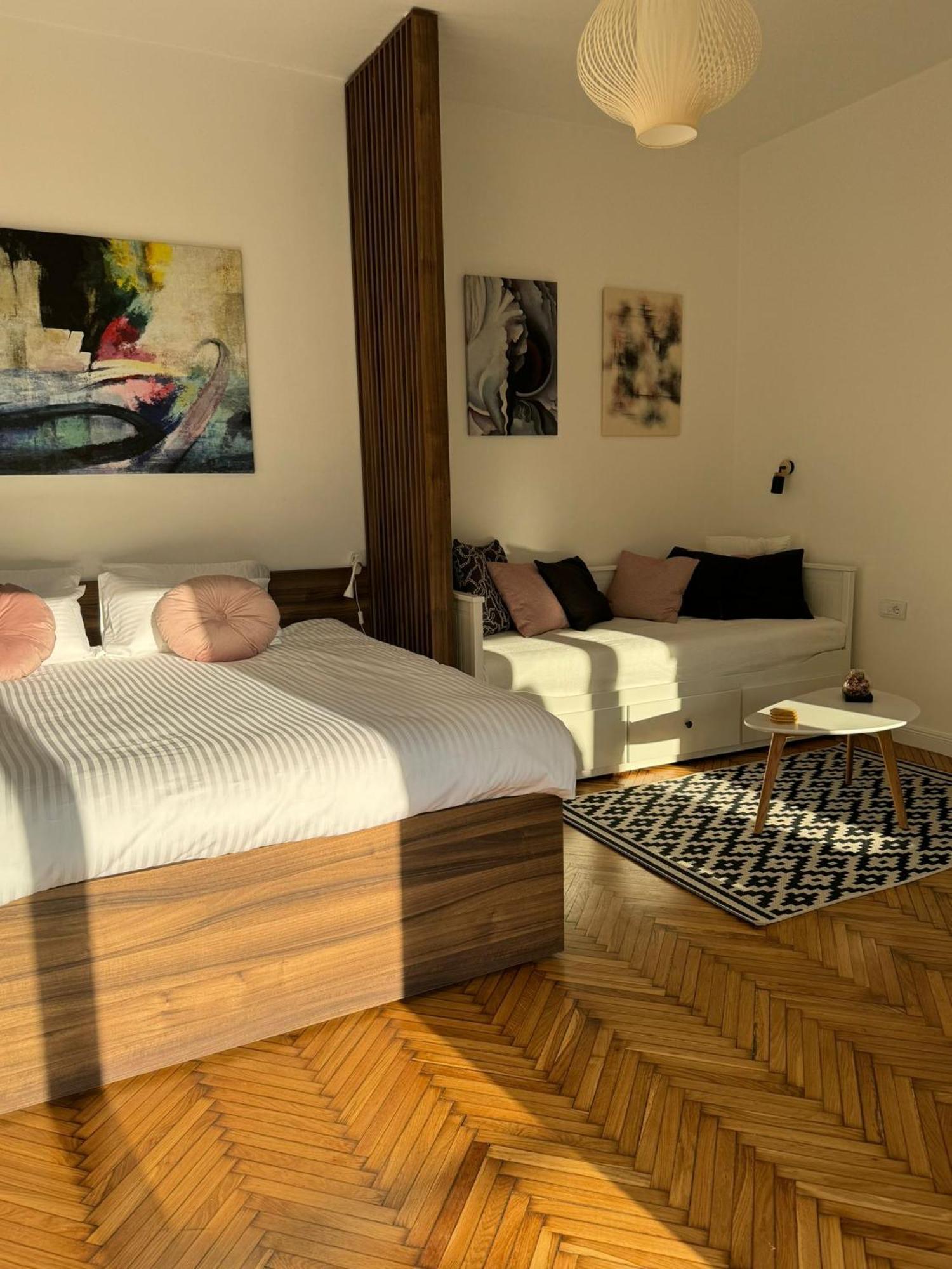 Balconia Sunny Apartment In Centre Of Belgrad Zewnętrze zdjęcie